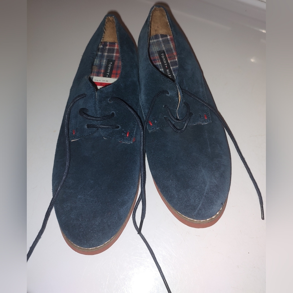 Tommy Hilfiger Women's Honeybee Blue Suede Oxford-8 1/2M